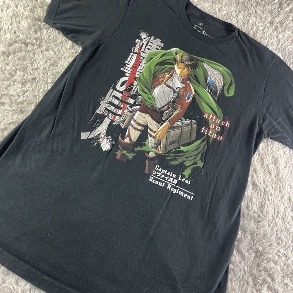 Attack On Titan Shirt Mens Medium Black Captain Levi Anime Manga Season 3 AoT - Picture 1 of 7